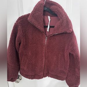 Lululemon Sherpa fullzip, size 4, maroon, gently worn